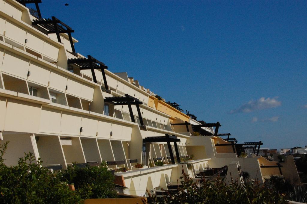 Au Coeur Du Village Naturiste Agde Exterior foto